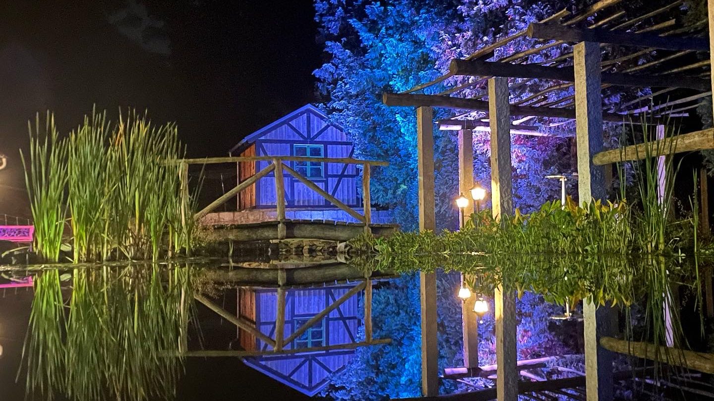 Abends Licht an und schon sieht jeder Garten nach einem Traumland aus...